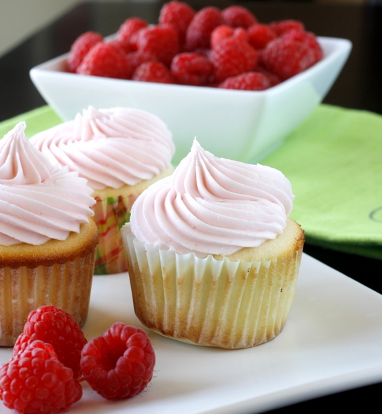 Lemon Raspberry Cupcakes