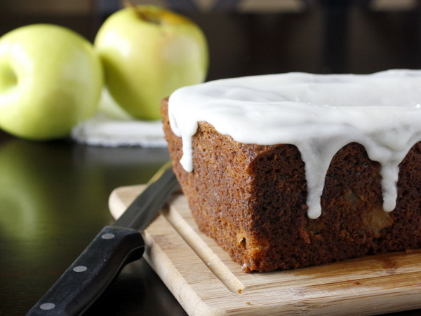 Apple Cinnamon Bread