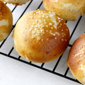 Pretzel Rolls