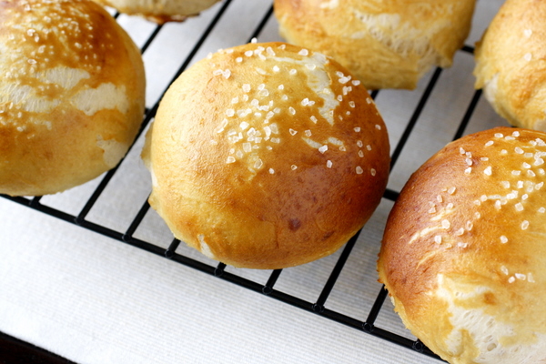 Pretzel Rolls