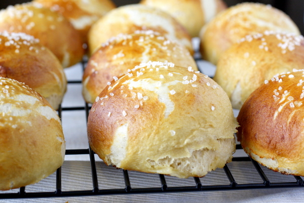 Pretzel Rolls