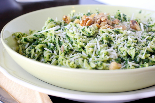 Pasta with Kale and Walnut Pesto