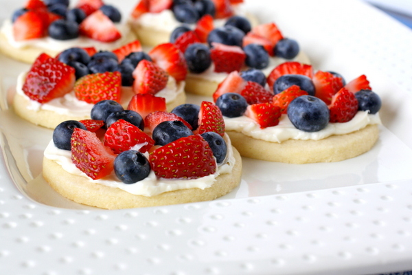 Mini Fruit Pizzas