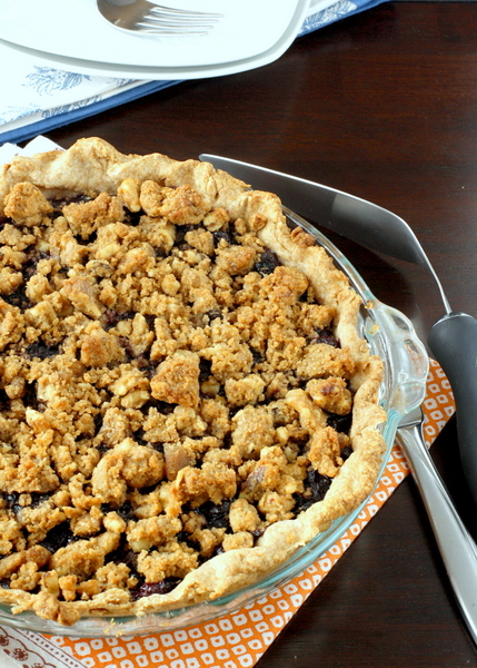 Whole Wheat Blueberry Crumb Pie