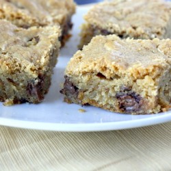 Peanut Butter Cup Blondies