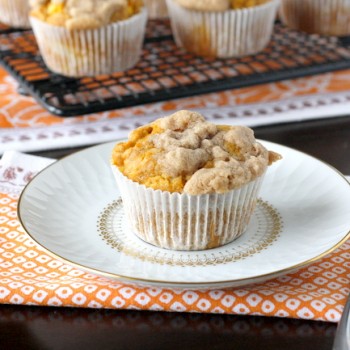 Pumpkin Apple Streusel Muffins