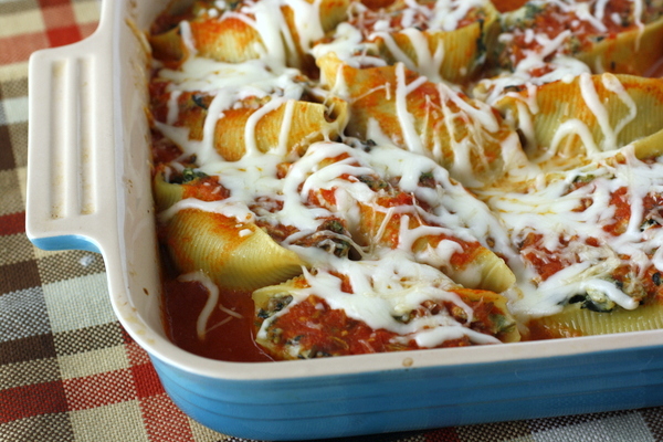 Spinach and Mushroom Stuffed Shells