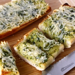 Basil Butter Garlic Bread