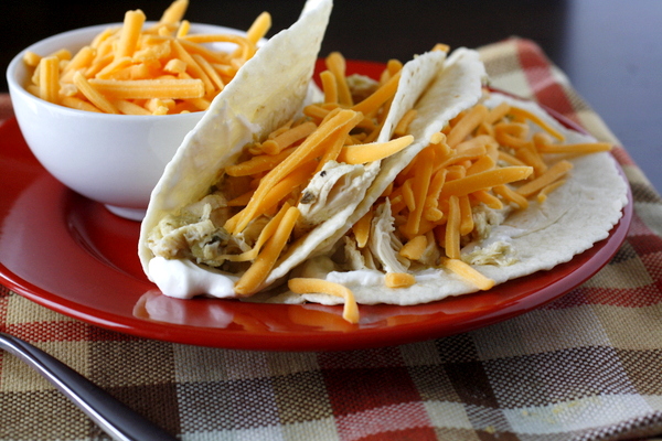 Crock Pot Salsa Verde Chicken Tacos