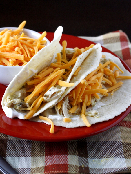 Crock Pot Salsa Verde Chicken Tacos