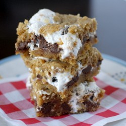 S'mores Cookie Bars