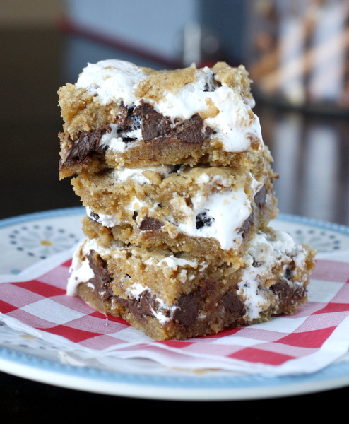 S'mores Cookie Bars