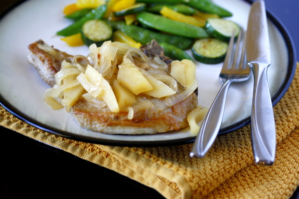 Pork Chops with Apples and Onions