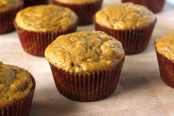 Whole Wheat Pumpkin Oat Muffins