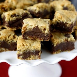 Gooey Chocolate Chip Sandwich Bars