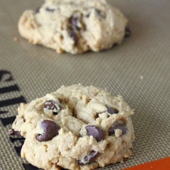 Flourless Peanut Butter Chocolate Chip Cookies