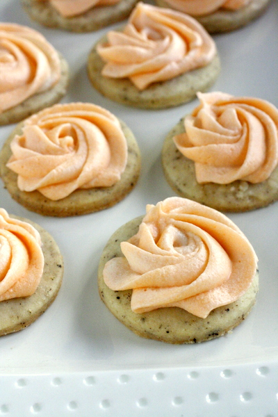 Vanilla Bean Shortbread Cookies with Orange Buttercream