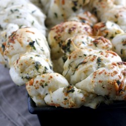 Garlic Herb and Cheese Pull-Apart Bread