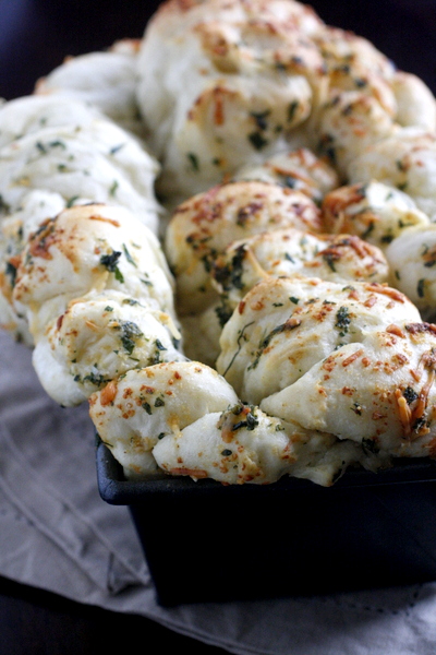 Garlic Herb and Cheese Pull-Apart Bread