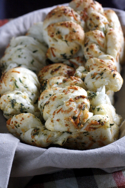 Garlic Herb and Cheese Pull-Apart Bread