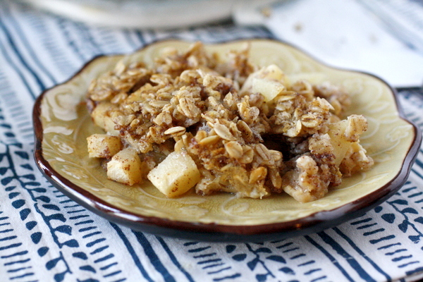 Amish Style Apple and Cinnamon Baked Oatmeal