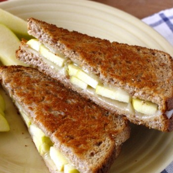 Grilled Apple and Swiss Cheese Sandwich