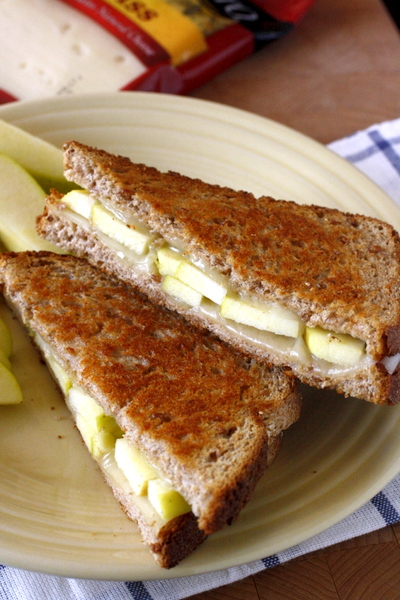 Grilled Apple and Swiss Cheese Sandwich