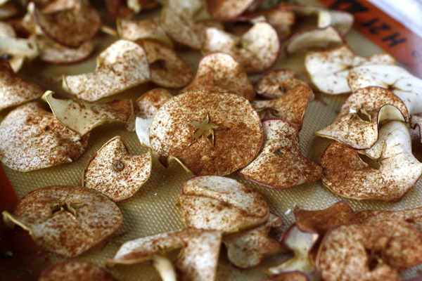 Healthy Baked Apple Chips