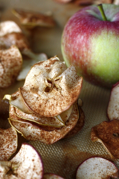 Healthy Baked Apple Chips